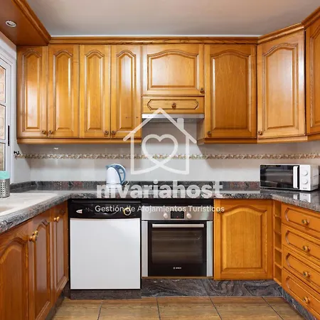 Ave Fenix San Isidro, By Nivariahost *